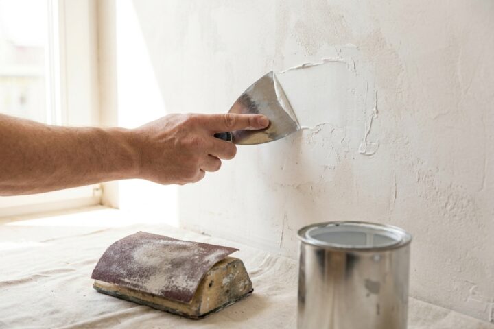 Préparer un mur avant peinture : guide pratique